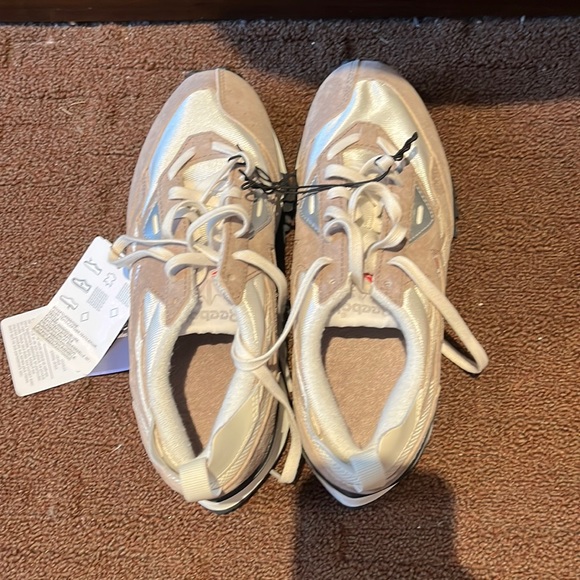 Reebok brand new ortholite shoes - Picture 2 of 6